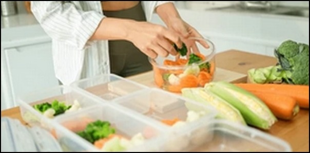 夜食べて痩せるコツ14選!21時以降でも食べてよい品目も公開