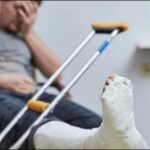 ランニングマシン転倒落下！うまく走れずバランスを崩して骨折の悲劇